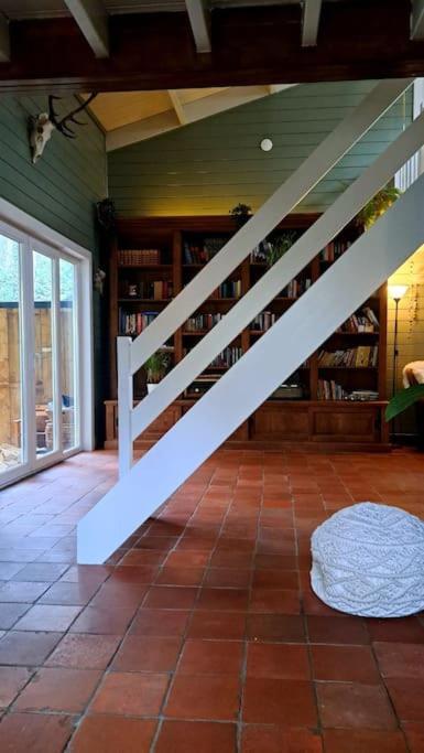 Comfortable Chalet In A Unique Location In Forest Эссен Экстерьер фото